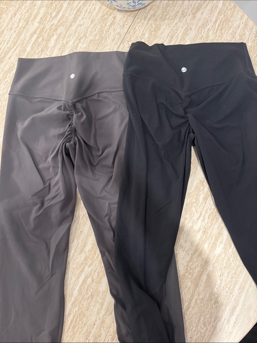 Pack of 2 scrunch butt leggings
